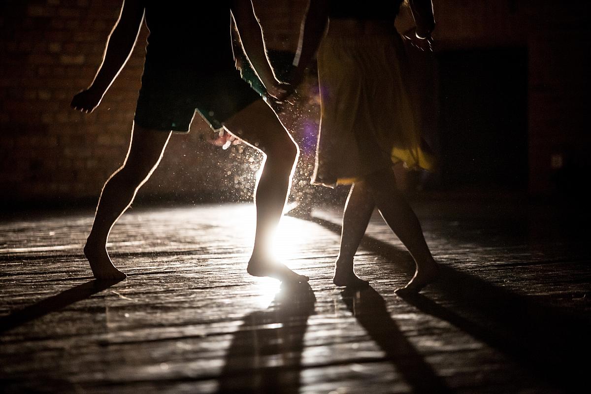 Контактная импровизация